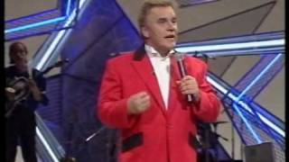 Freddie Starr  his quotVincentquot routine  93 stereo [upl. by Amadas38]