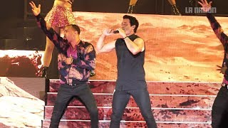 Chayanne bailando Humanos a Marte  En vivo [upl. by Inohtna]